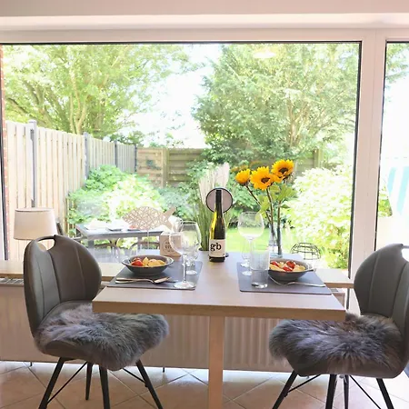 Erdgeschosswohnung Befindet Sich In Alt-westerland. Apartmán Westerland